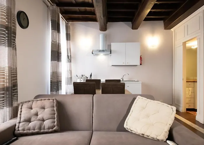 Magenta Collection Crociferi 1 * 로마